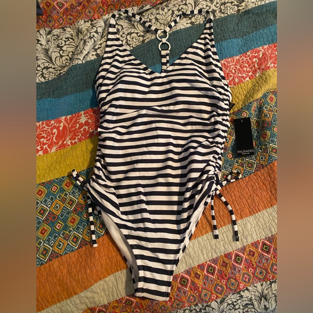 One piece bathing suit